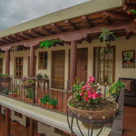 Hotel Mansion Del Rey Antigua Exterior photo